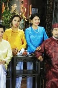 Câu Chuyện Về Bà Cả
