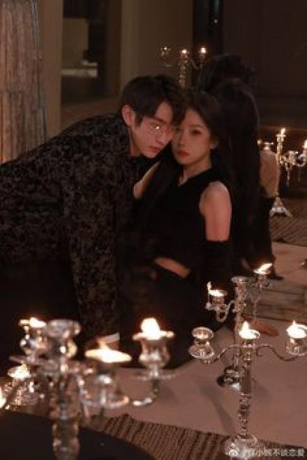 Drama Trong Đời Thực: Yêu Nhầm Ngôi Sao